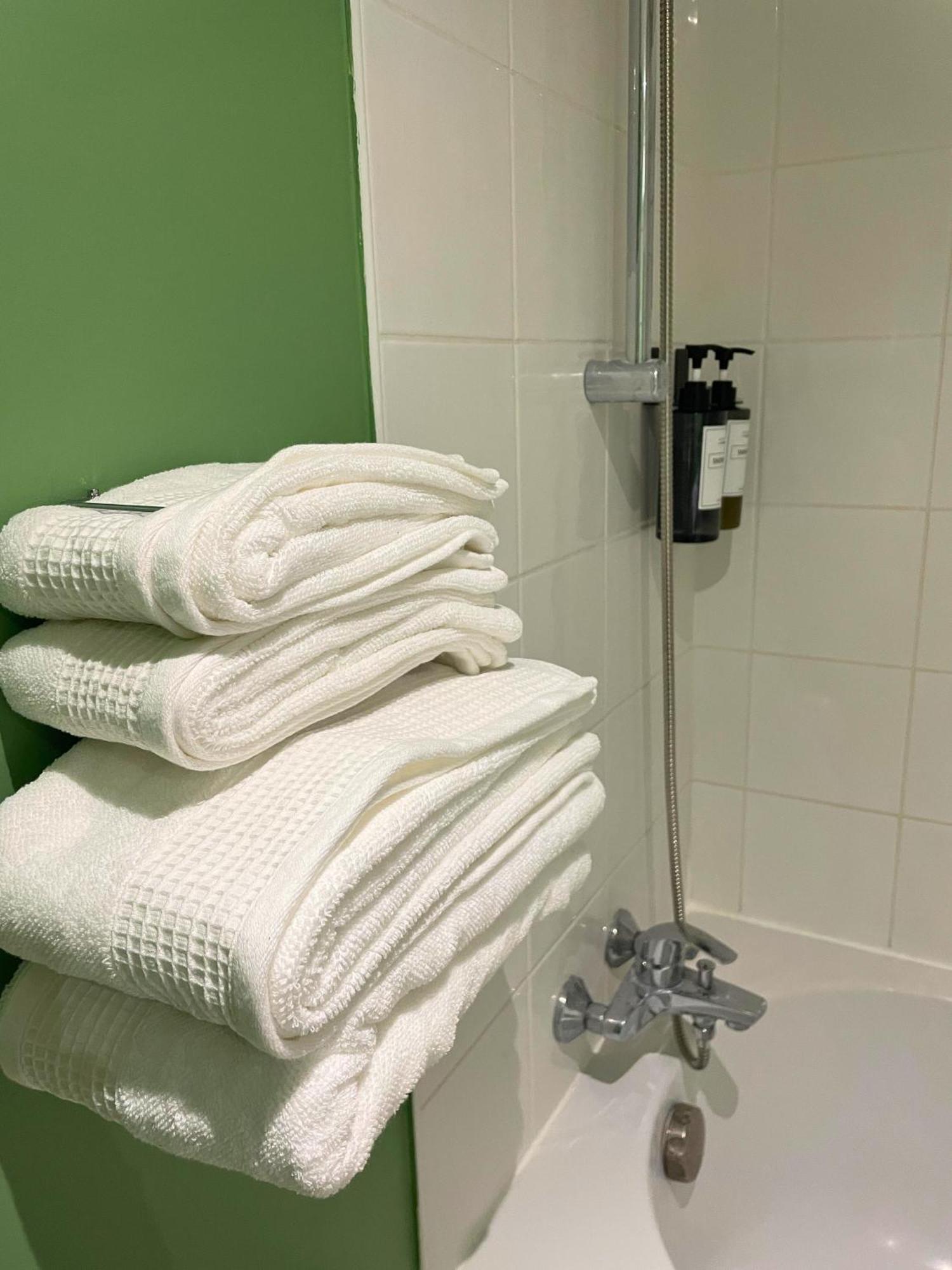 Apartament Boudoir - Clim-Wifi-Twin-Gare Lourdes Zewnętrze zdjęcie