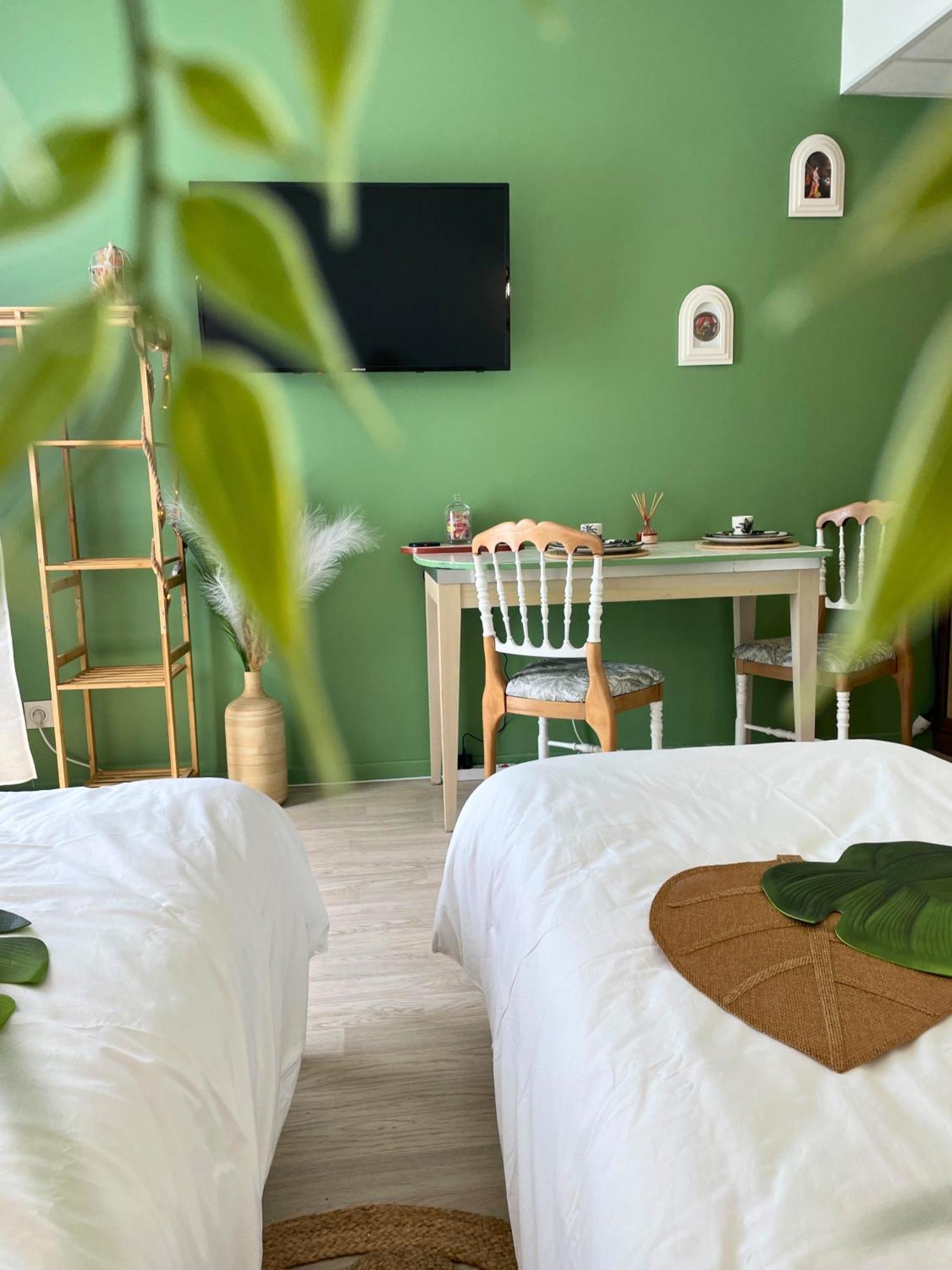 Apartament Boudoir - Clim-Wifi-Twin-Gare Lourdes Zewnętrze zdjęcie