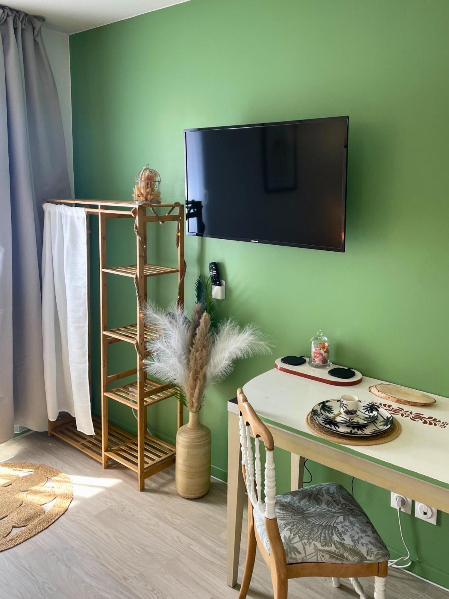 Apartament Boudoir - Clim-Wifi-Twin-Gare Lourdes Zewnętrze zdjęcie