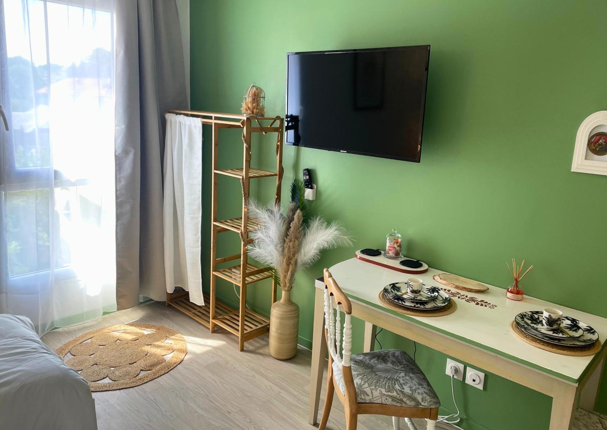 Apartament Boudoir - Clim-Wifi-Twin-Gare Lourdes Zewnętrze zdjęcie