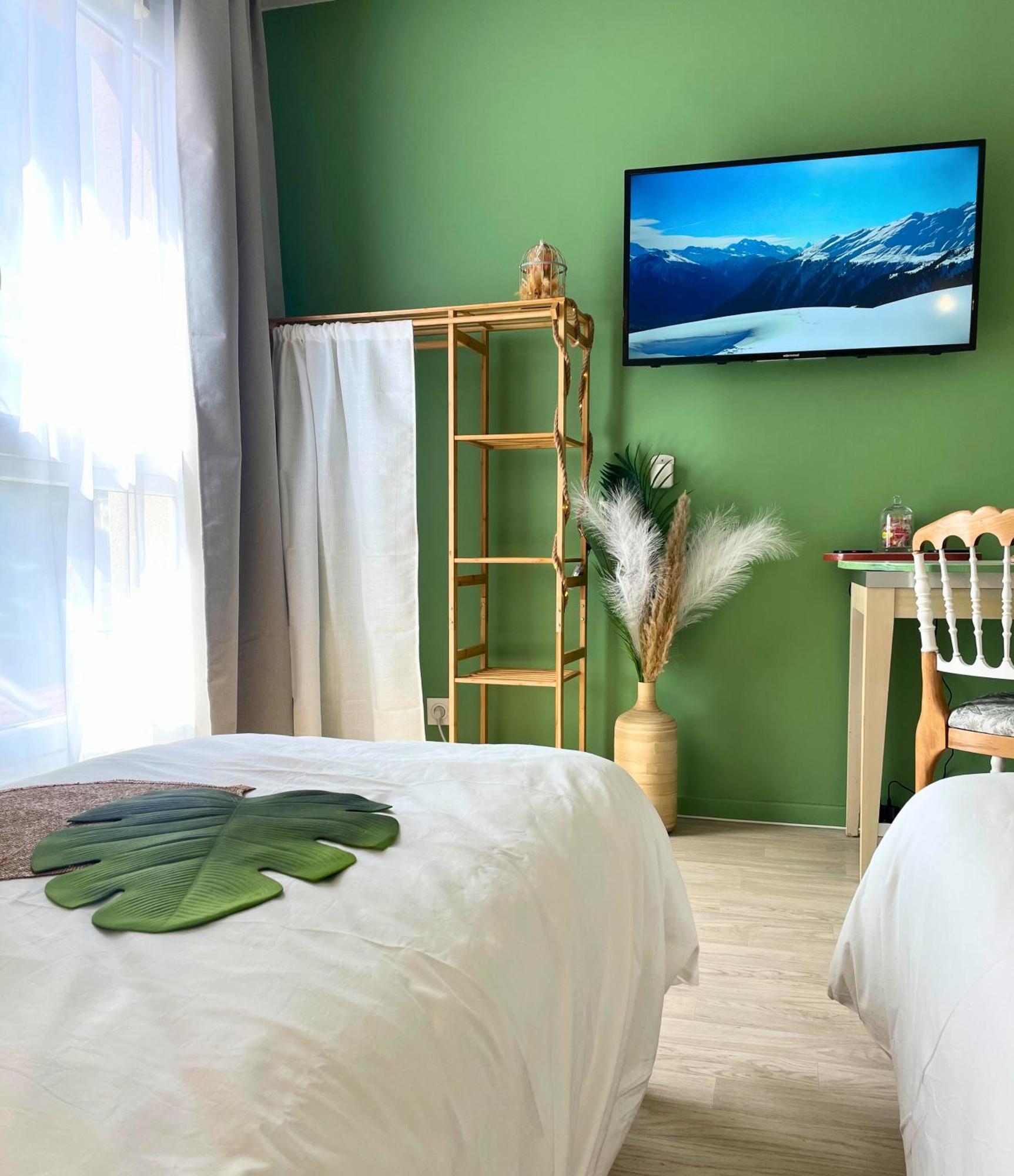 Apartament Boudoir - Clim-Wifi-Twin-Gare Lourdes Zewnętrze zdjęcie